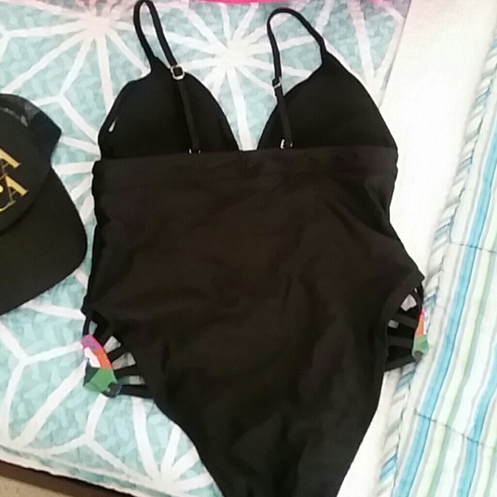 SOLD TRIBAL MONOKINI - Picture 6 of 6